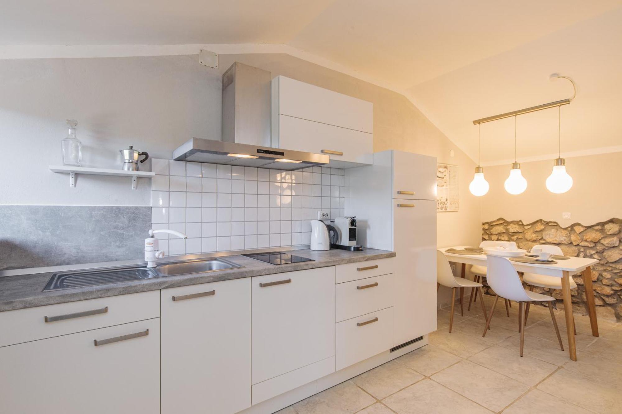 Apartments Lina Vrh  Exterior photo